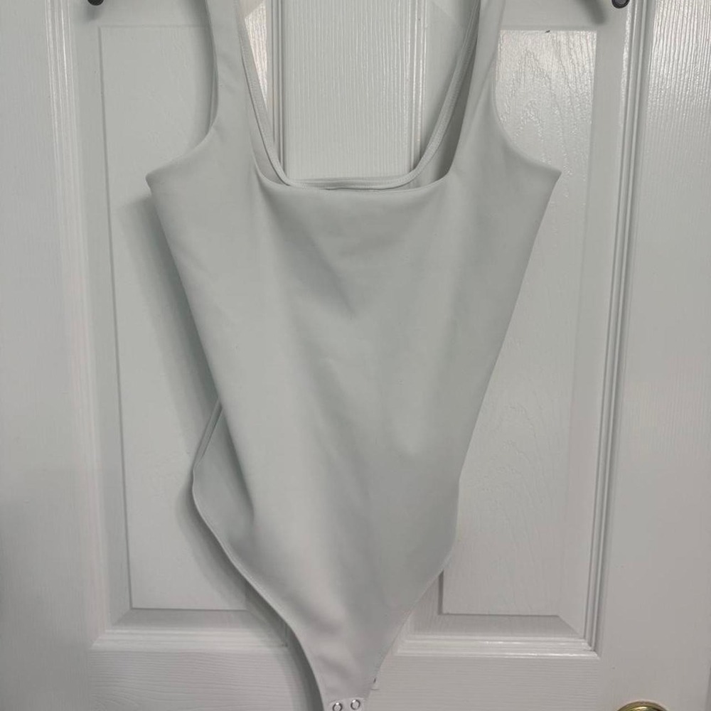 Good American body suit, size 2